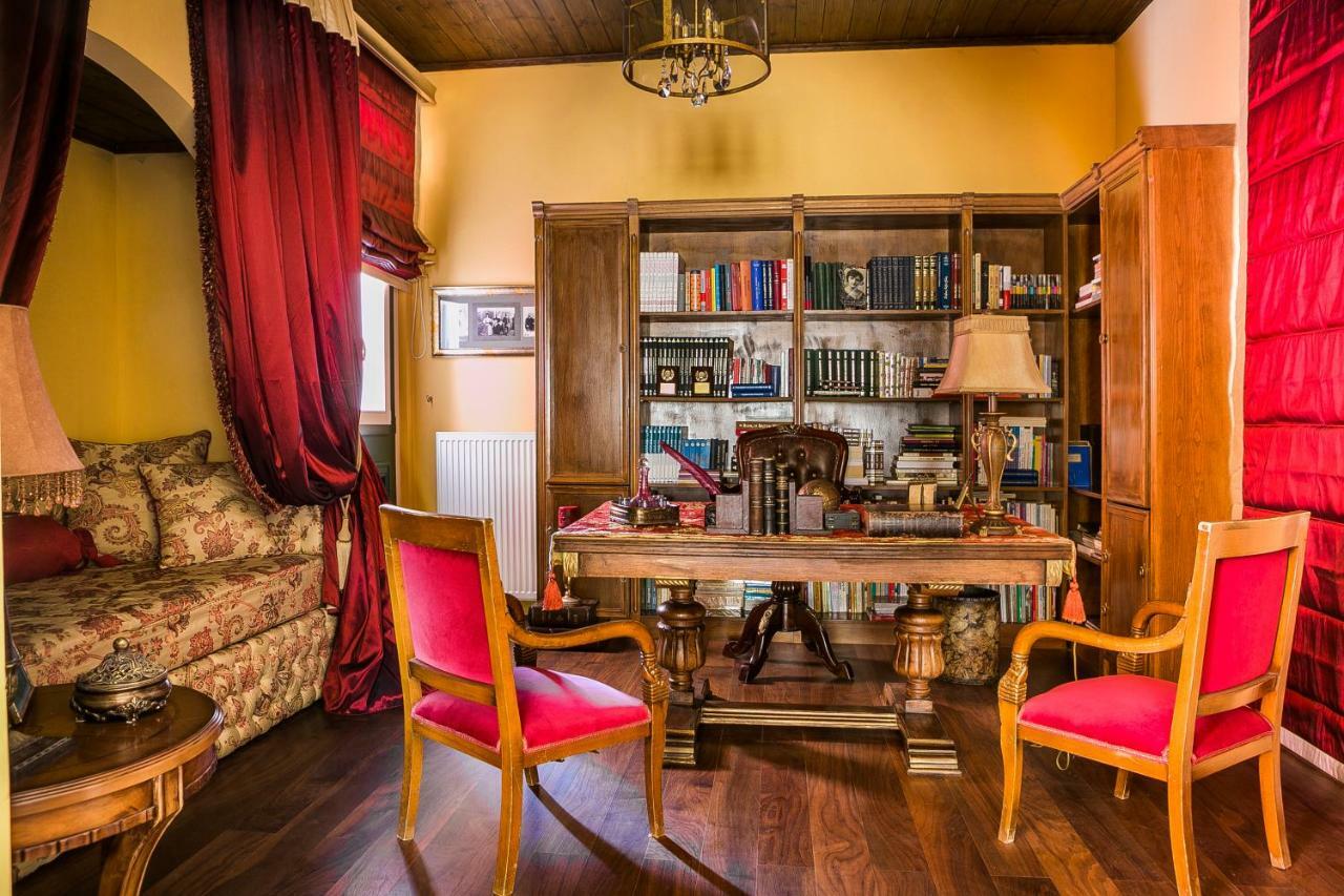 Vila Palazzino Di Nionio Karavádhos Exteriér fotografie