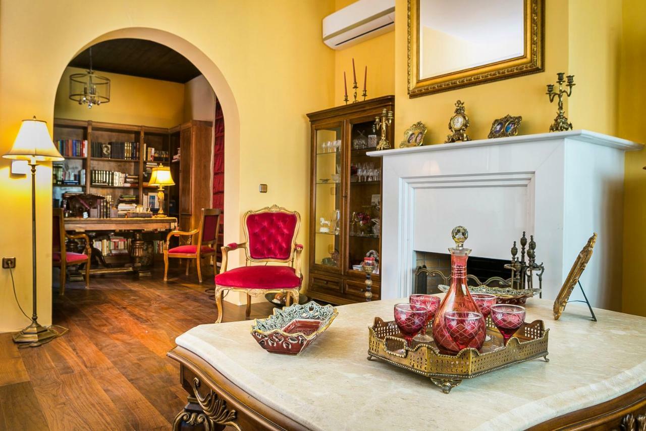 Vila Palazzino Di Nionio Karavádhos Exteriér fotografie
