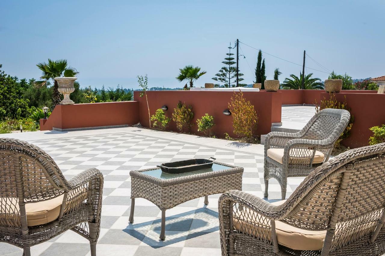 Vila Palazzino Di Nionio Karavádhos Exteriér fotografie